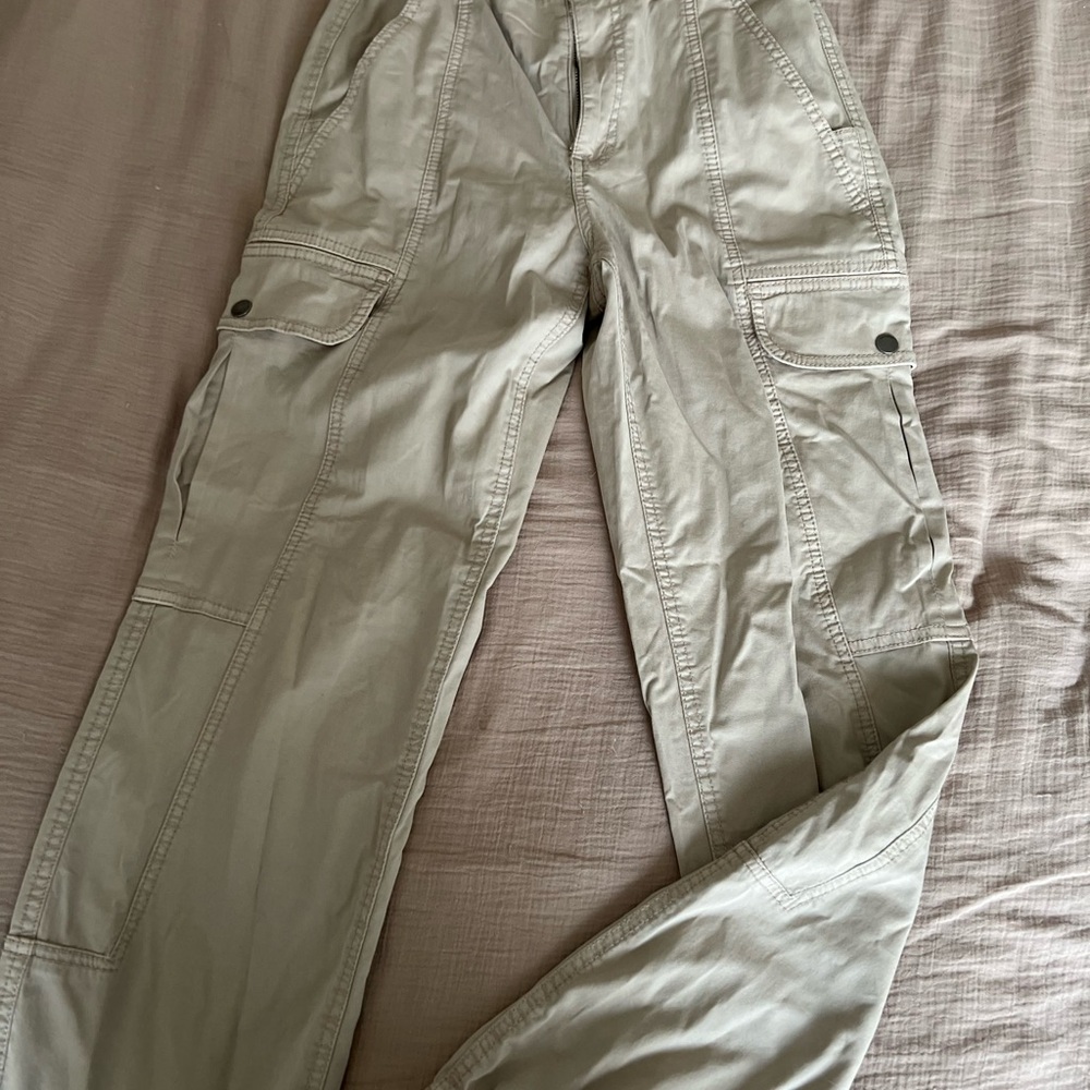Garage Women's Tan Cargo Joggers